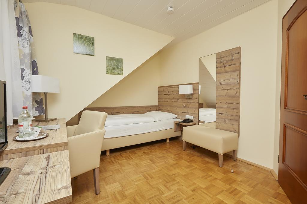 Hotel Roessle Trochtelfingen Dış mekan fotoğraf